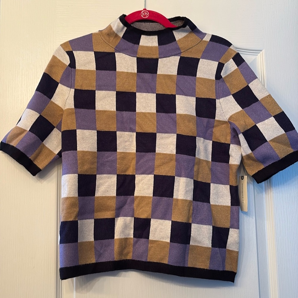 NWT Maeve Mock Neck Short Sleeved Sweater. Purple Motif. Sz L